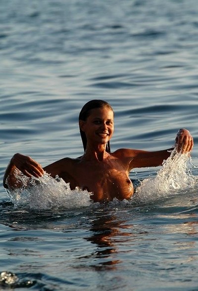 Александра, 22 года, 5 размер груди